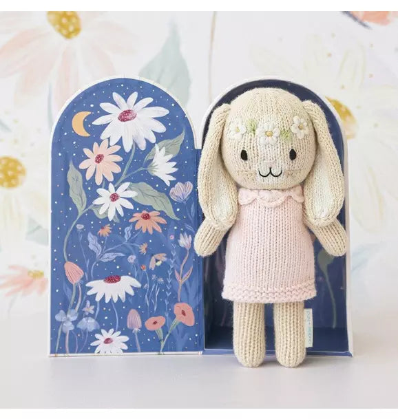 Tiny Hannah the bunny (blush)