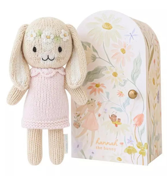 Tiny Hannah the bunny (blush)